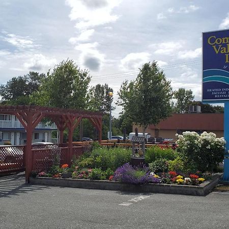 Comox Valley Inn & Suites Courtenay Exterior foto